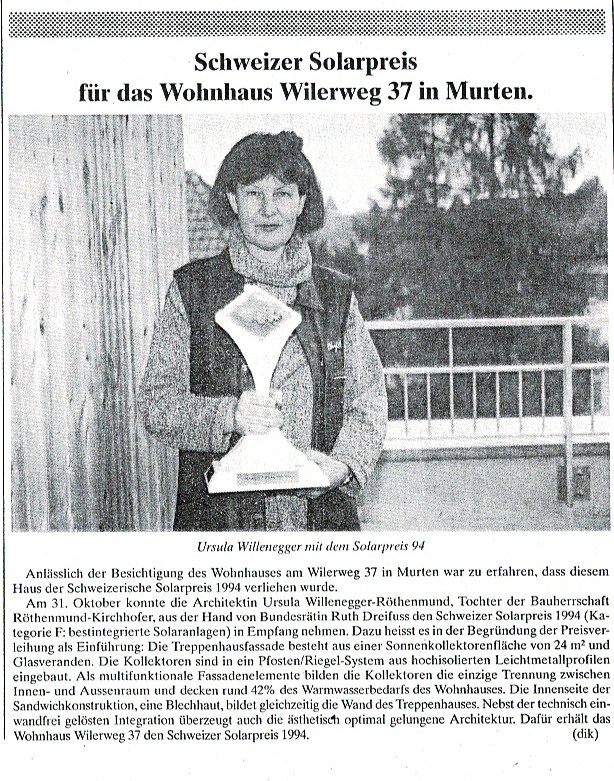 Zeitungsartikel über den Schweizer Solarpreis 1994 für das Wohnhaus Wilerweg 37 in Murten