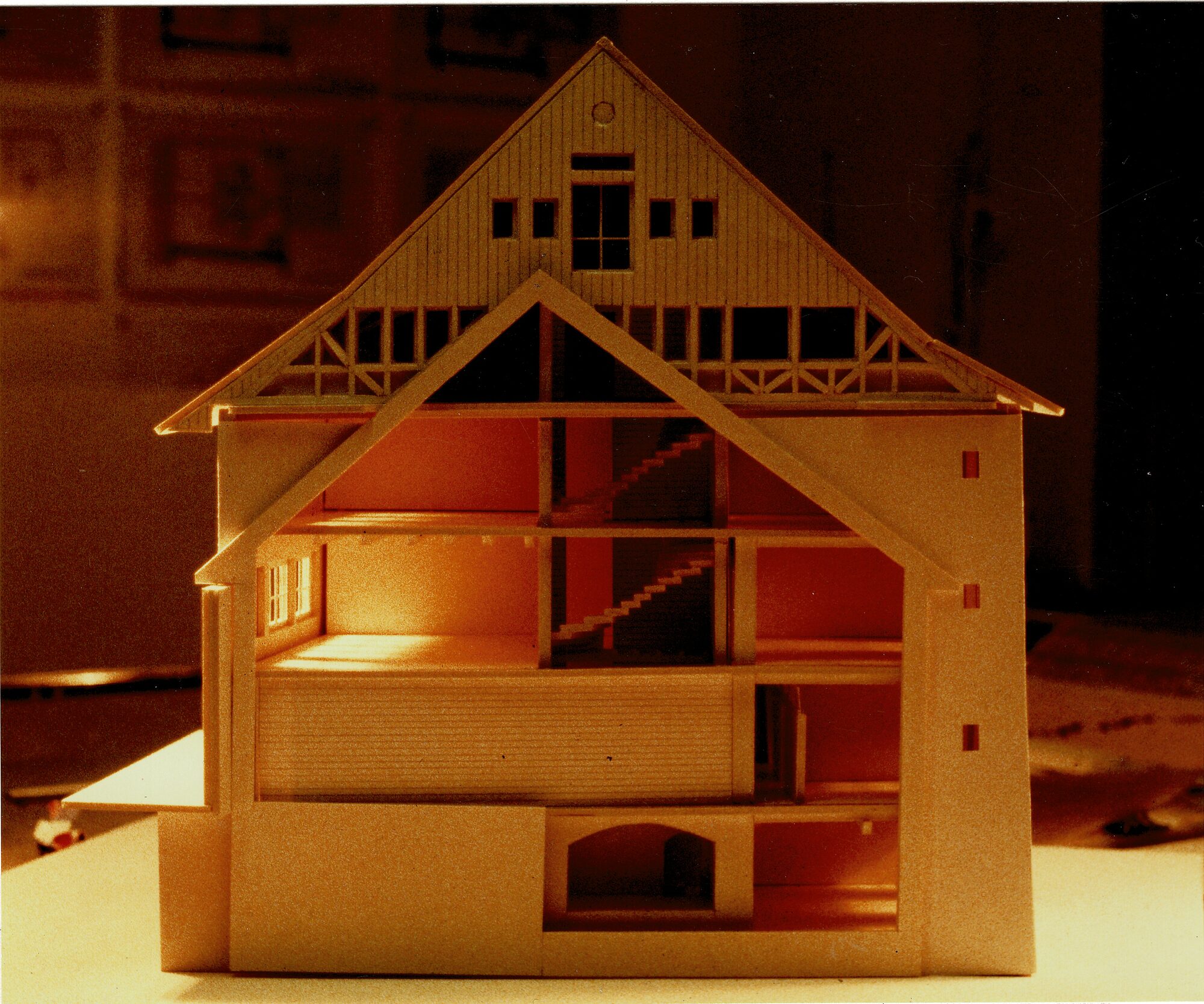 Modell und Dachbau